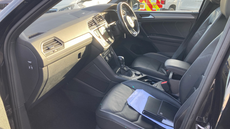 Volkswagen Tiguan 2.0 TDi 190 4Motion R-Line 5dr DSG Diesel Estate